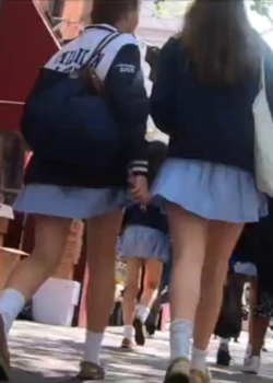 Les graba las bragas a morritas saliendo de clases + VIDEOS 4