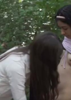 Le lame la conchita a su mejor amiga + video 6