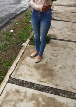 Le dijeron para ir el cine pero ella quiere culiar rico en su cuarto + VIDEO 5