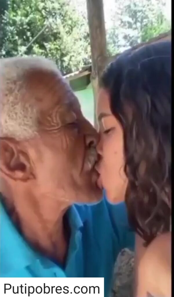 Morra Golosa Con Su Abuelo Cogiendo+ Videos Virales 1