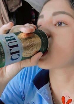 Haciendo cosas de grandes la peladita 15