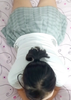 MORRA cachonda calienta a su padrastro cuando su mama sale al trabajo 5