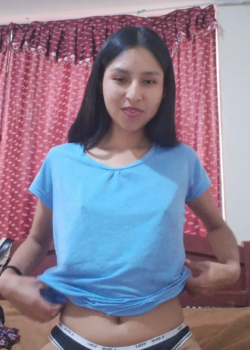 Mi prima es putita le encanta mostrarse .... 6