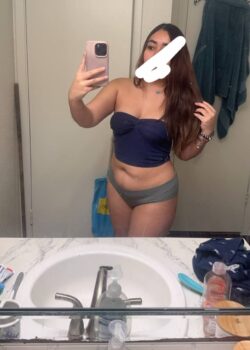 Prima cachonda con ganas de culiar en su casa 5