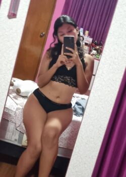 Pendejita de 18 añitos que me ando cogiendo 16