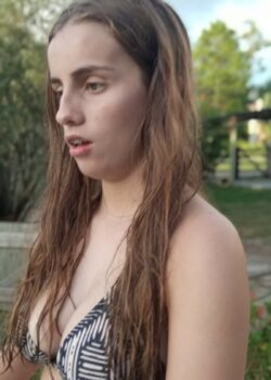 Amiga colegiala es tremenda putita y manda nudes 30