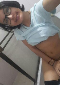 Luciana pendeja putita enseñando su rico cuerpo 20