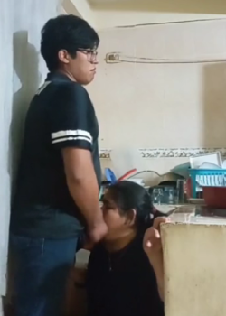 Pendejos cogiendo a escondidas 2