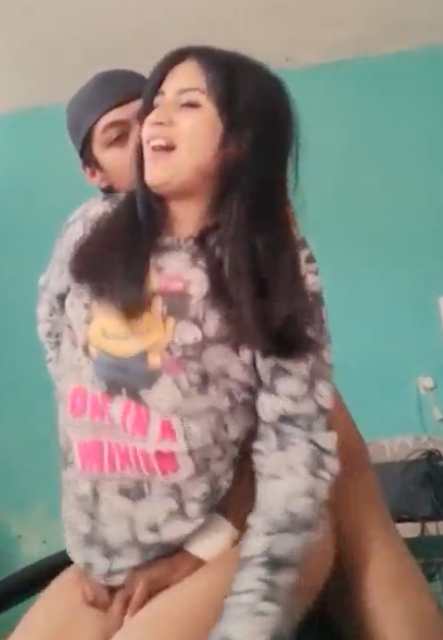 Comiendose a su morrita + video 1